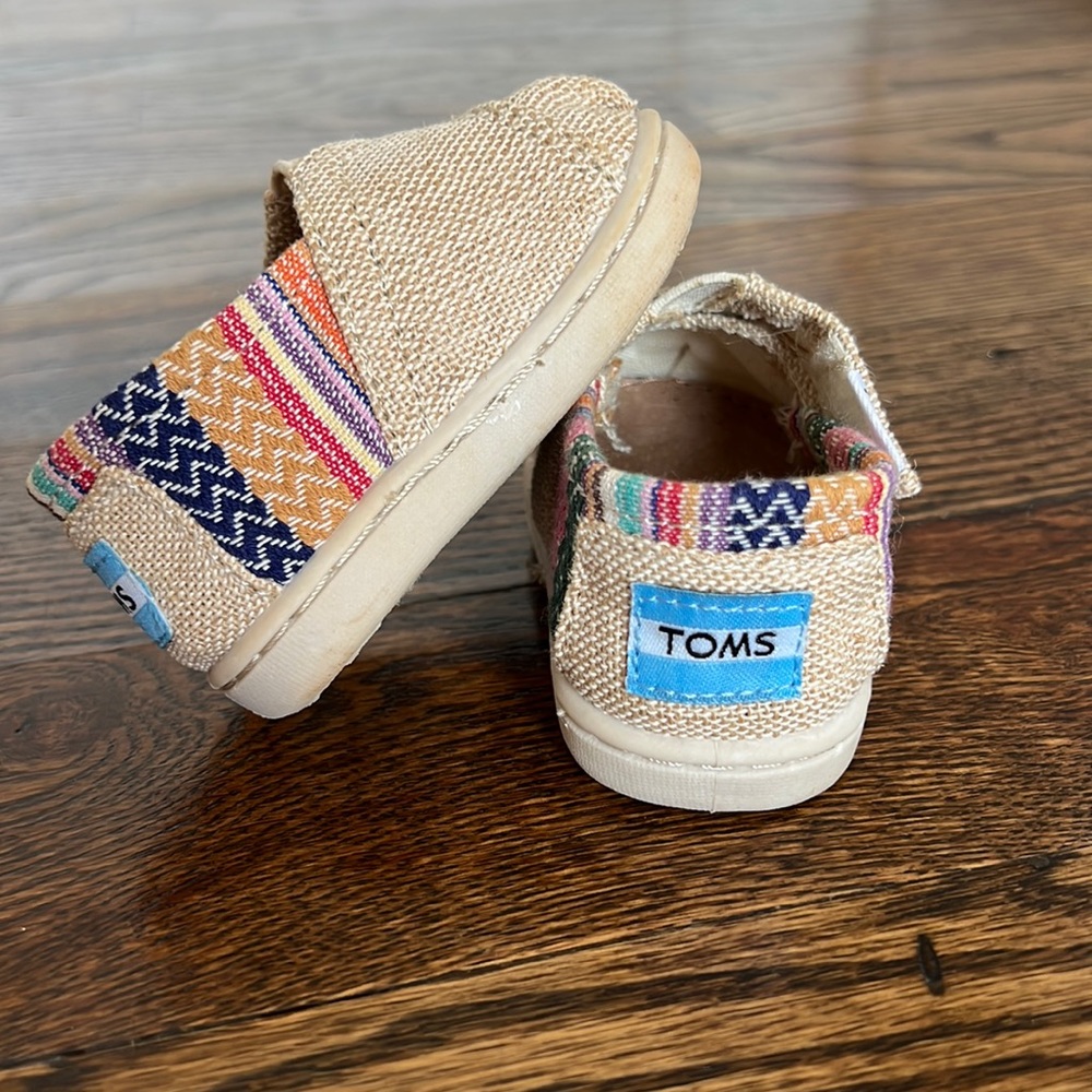 Baby toms shoes